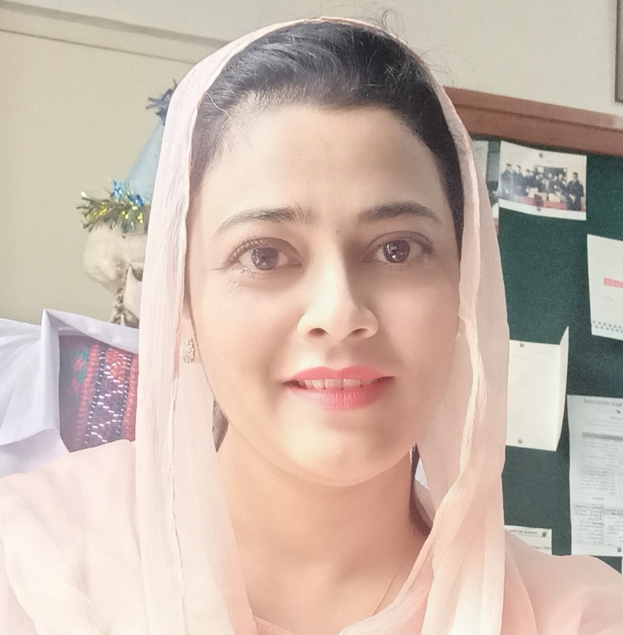 Dr Uruj Zehra 